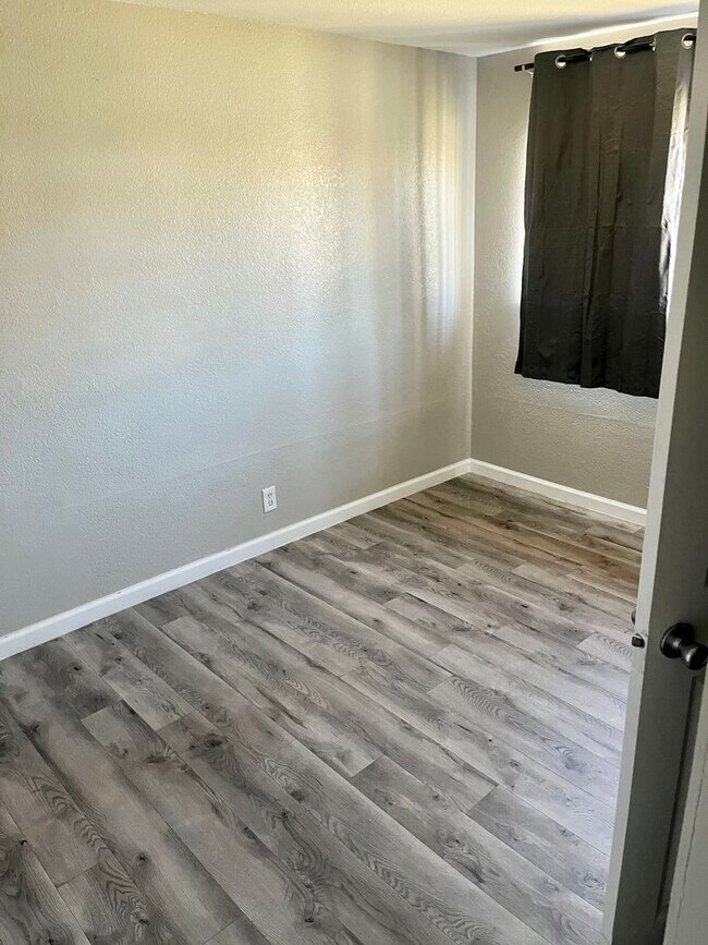 Foto del edificio - Charming 3BD/2BA Home in Meadowview Neighb...