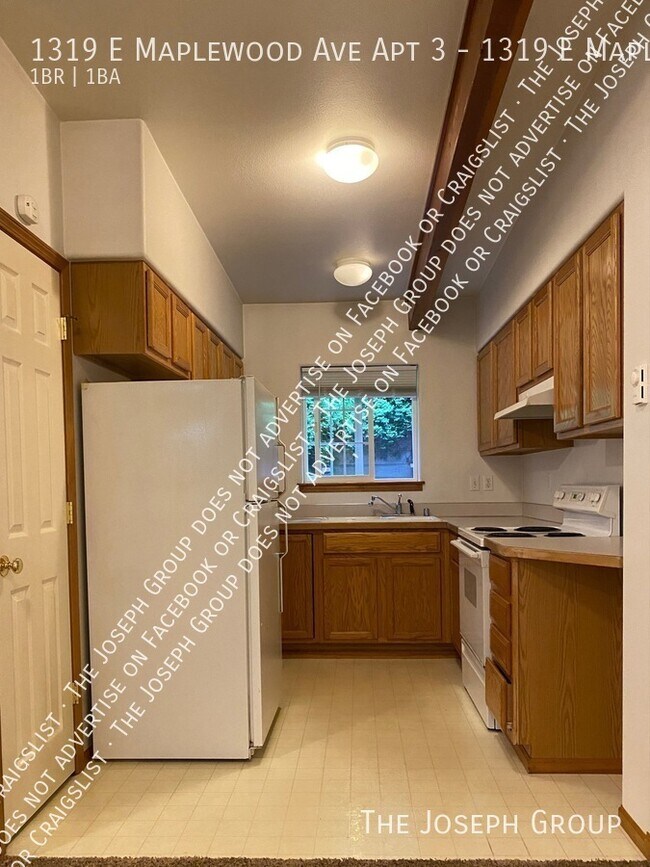 Foto del edificio - 1319 E Maplewood Ave