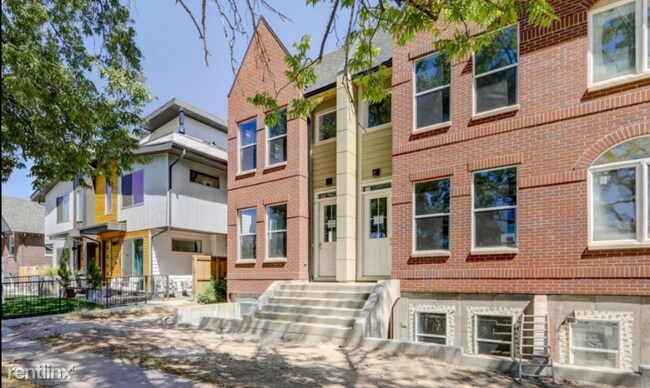 Building Photo - 1 br, 1 bath Townhome - 1318 Quitman St
