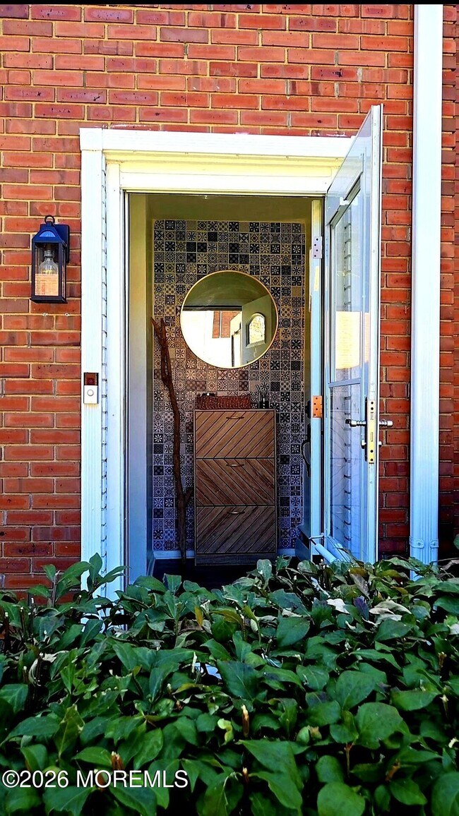 Foto del edificio - 364 Westwood Ave