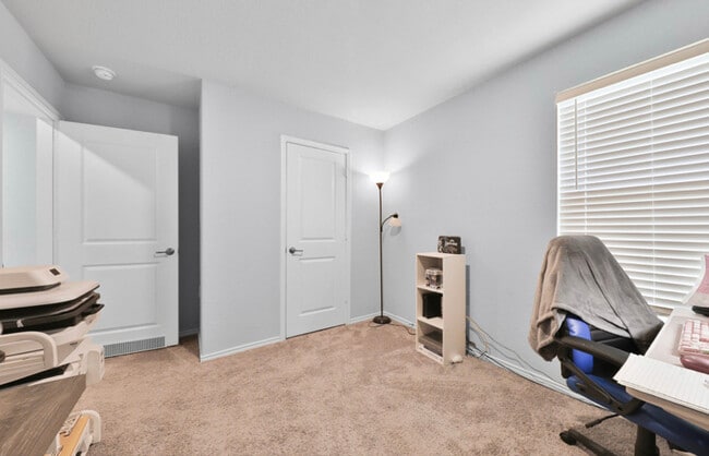 Foto del edificio - 4518 Meadowland Pl