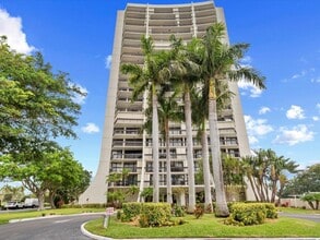 Building Photo - 2000 Presidential Way