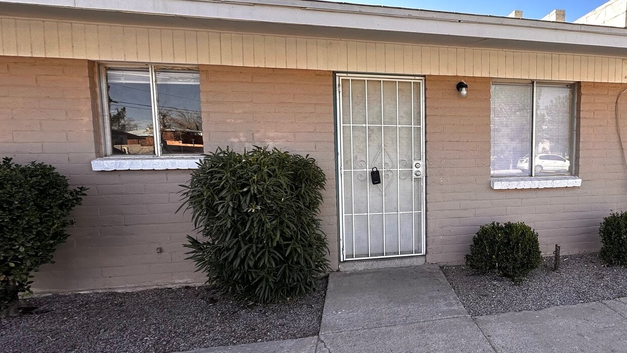 Foto principal - 1400 S Espina St