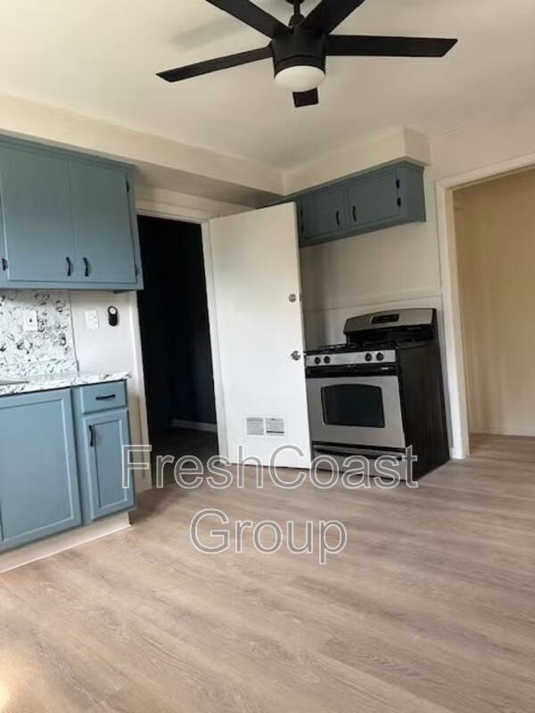 Foto del edificio - 789 Wayside Rd