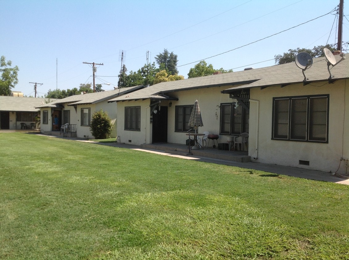Building Photo - 422 W Race Ave