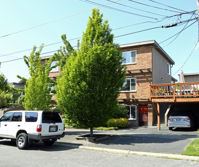 Building Photo - Garden View Apartments