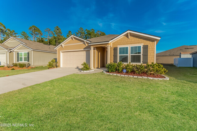 Building Photo - 2089 April Oaks Dr
