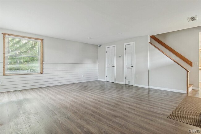 Foto del edificio - 22000 Admirals Walk