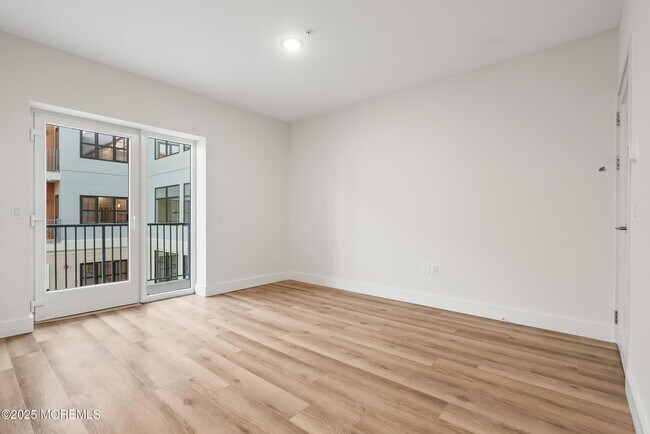 Foto del edificio - 185 Morris Ave