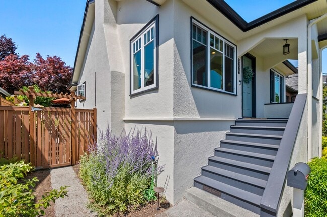 Foto del edificio - 3bd/1.75ba Seattle Home