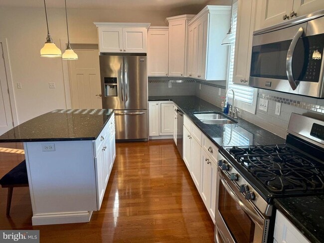 Foto del edificio - 61 Baybreeze Dr