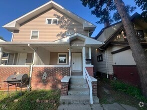 Building Photo - 504 Dequincy St