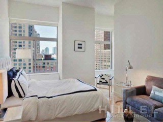 Foto del edificio - 90 Washington St