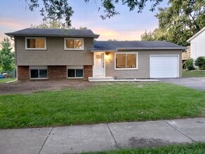 Building Photo - 317 Hadleigh Rd