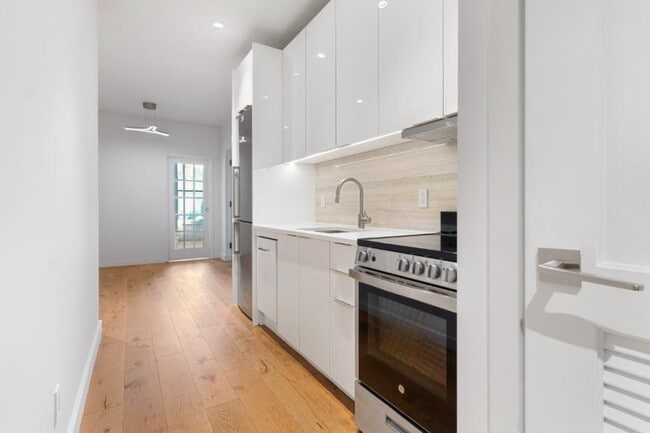 2 bedroom in New York NY 10011 - 2 bedroom in New York NY 10011 Apartment