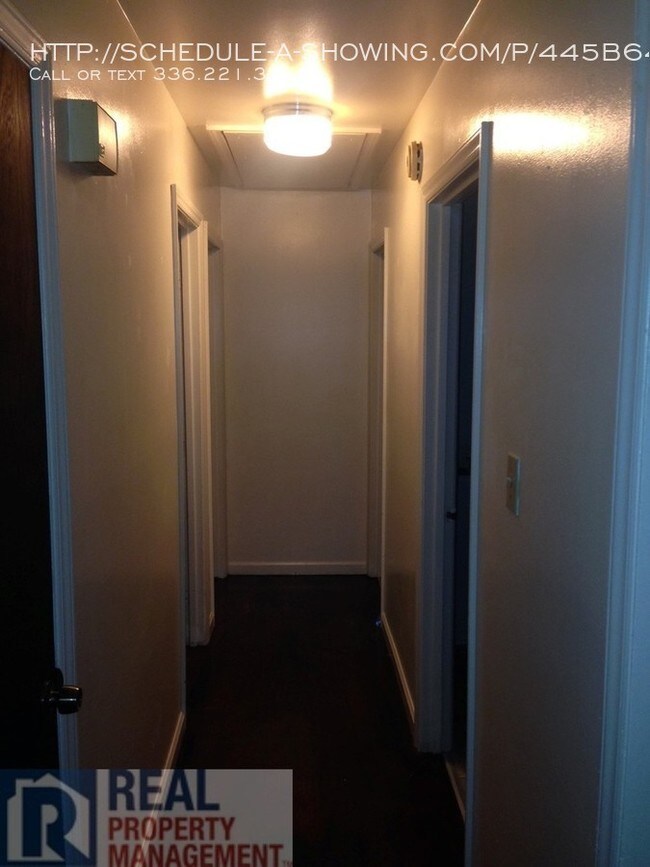 Foto del edificio - 1733 Dunbar St