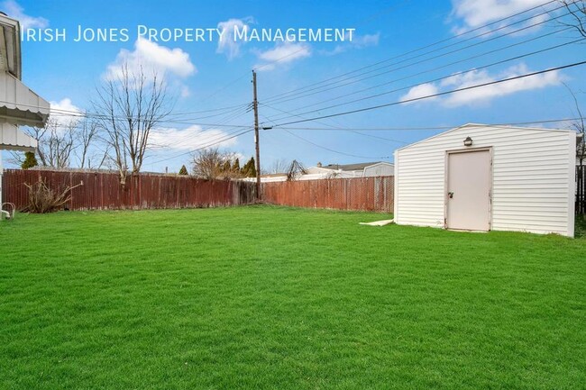 Building Photo - 310 Evane Dr
