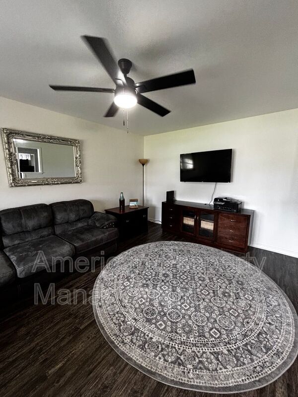 Foto del edificio - 5228 S 75th E Ave