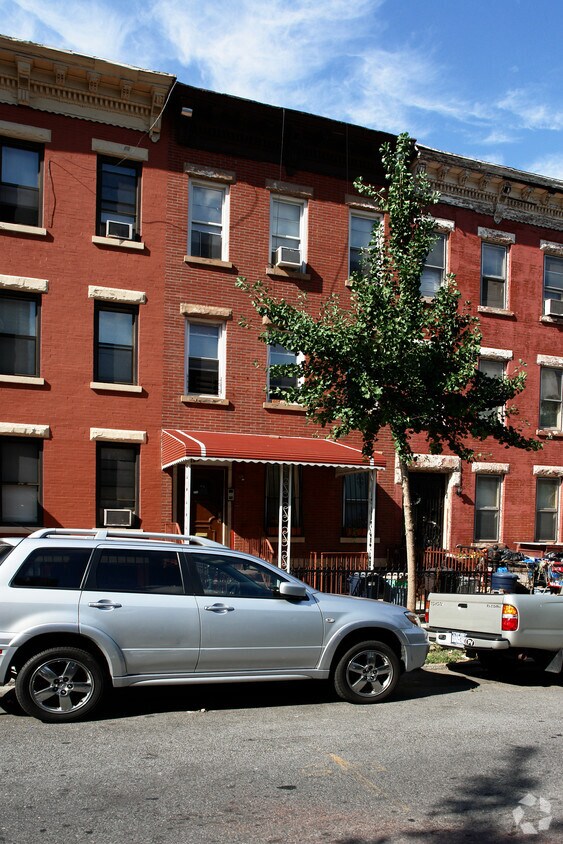 Primary Photo - 198 13th St