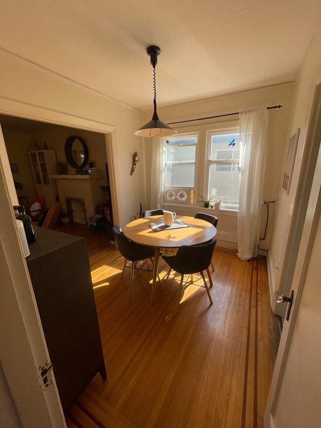 Photo du bâtiment - 1086 W 10th Ave