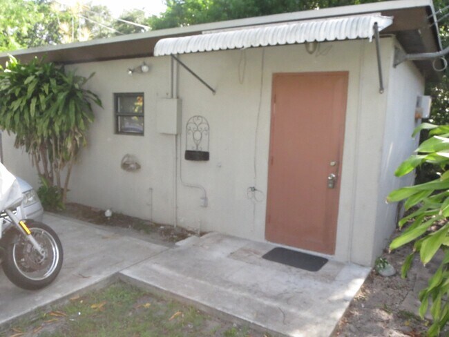 Building Photo - 2534 Taft St
