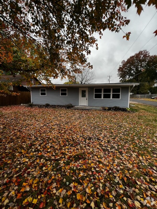 South Side Heights Apartments under 2,000 Springfield, MO 3