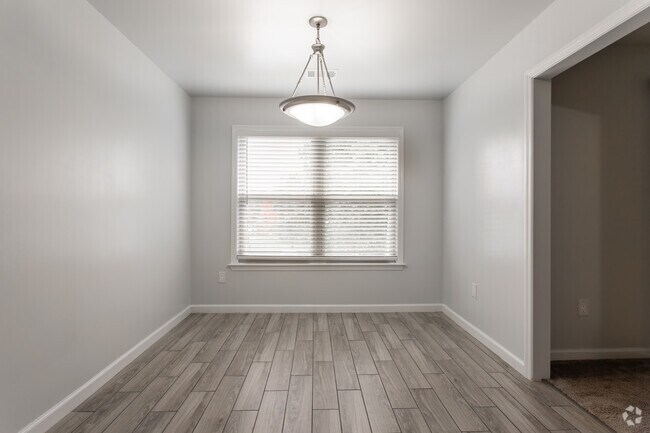 Dining Area - Village Court