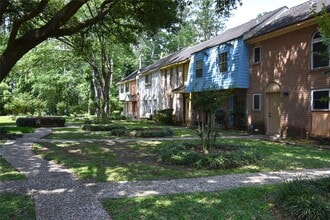 Building Photo - 433 Sunset Dr