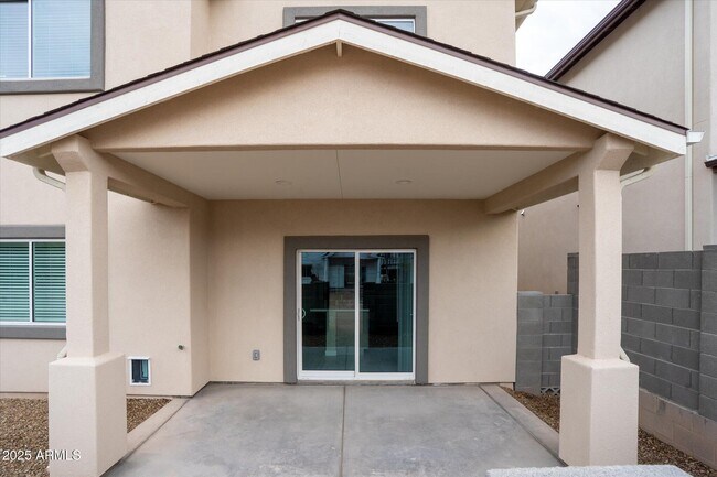 Foto del edificio - 720 E Mingus Ave