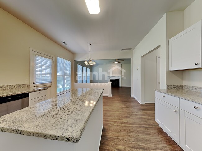 Building Photo - 1413 Cantwell Ct