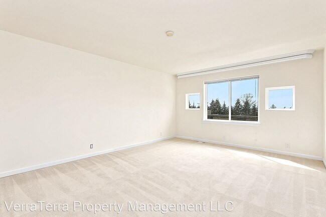 Foto del edificio - 3 br, 3.5 bath House - 8033 118th Ave NE