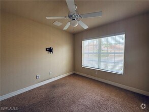Building Photo - 10480 Carolina Willow Dr