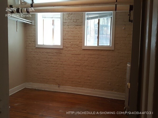 Building Photo - BEAUTIFUL 2 BR GARDEN LEVEL APARTMENT!