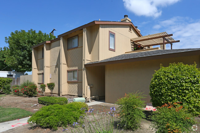 Foto del edificio - The Courtyard Condominiums