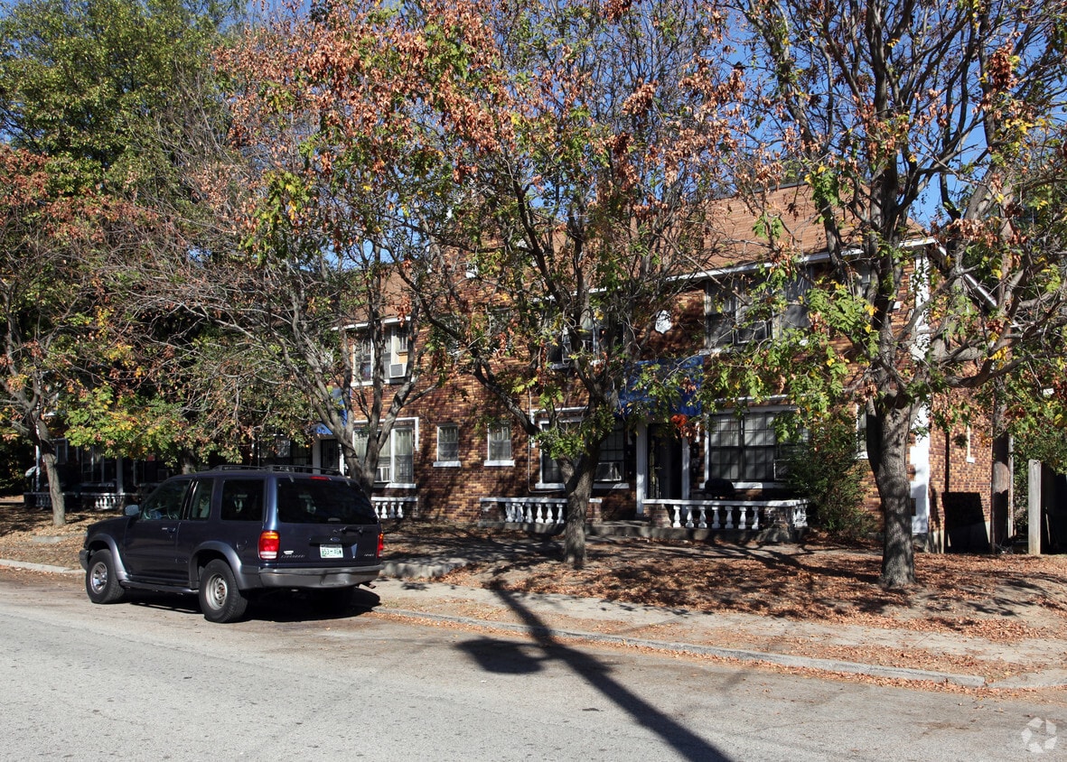 Parkway Place Apartments Memphis, TN