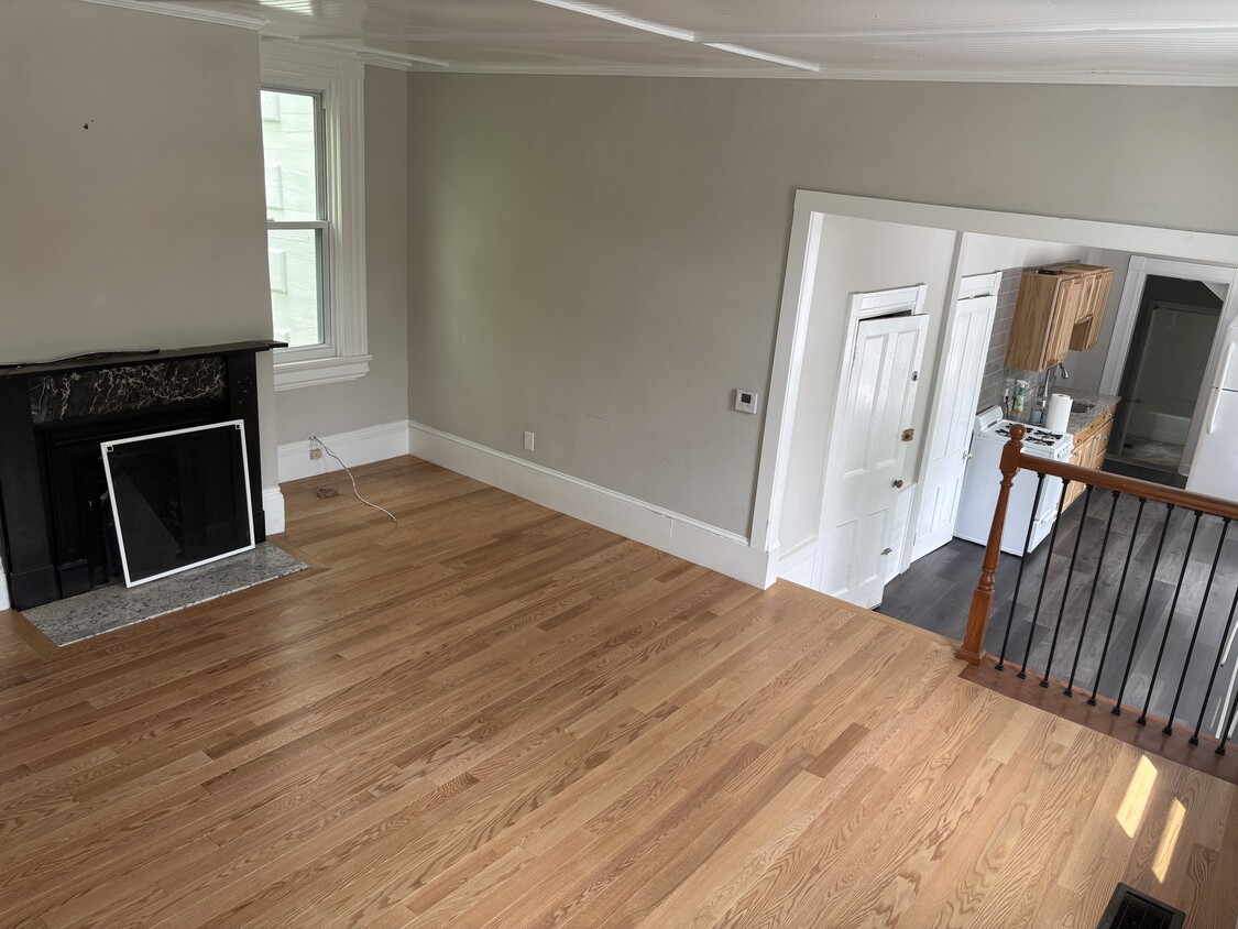 Primary Photo - 230 Andover St