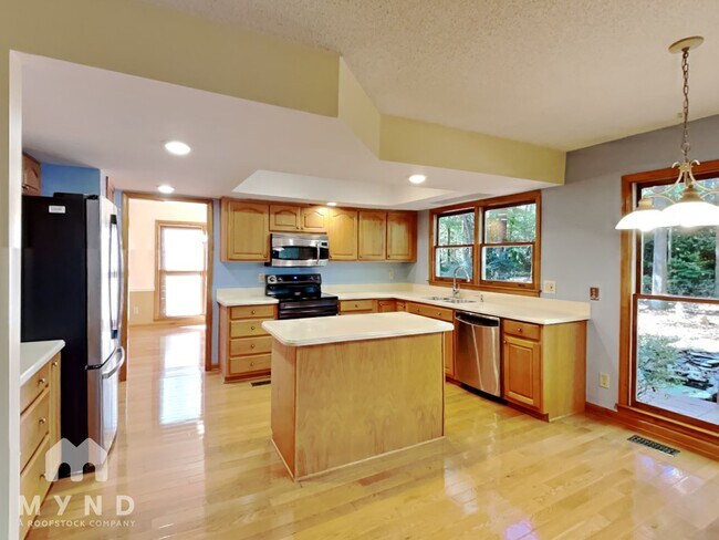 Foto del edificio - 3747 Running Fox Dr