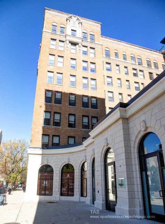 Building Photo - 1 BR in Uptown! Near red line!
