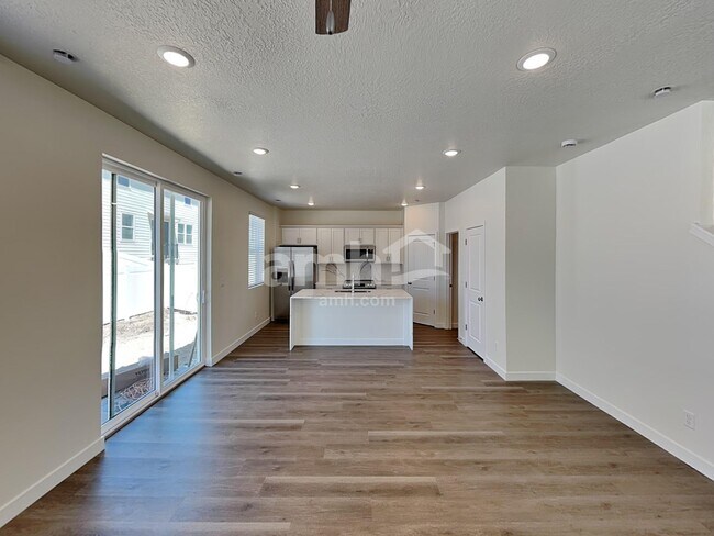 Building Photo - 8974 S John Annie Ln