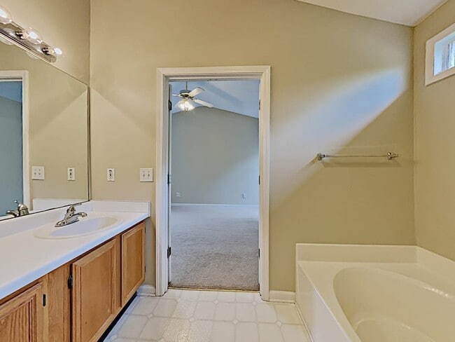 Foto del edificio - 3640 Nature Walk Trail SW