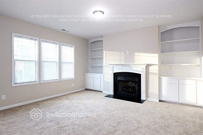 Building Photo - 117 Verrazano Pl