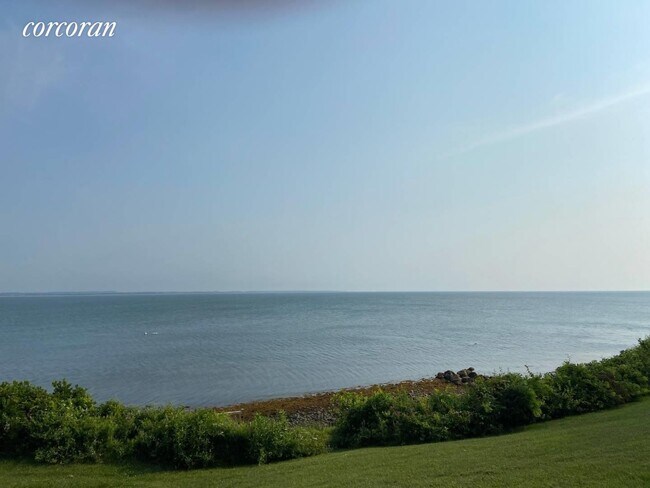 Building Photo - 121 Ram Island Dr