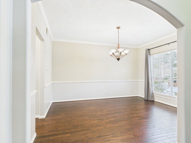 Foto del edificio - 5006 Fern Garden Ct