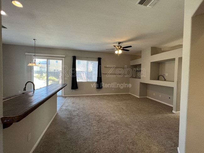 Building Photo - 335 Tashima Dr