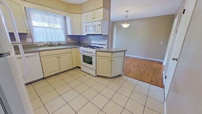 Foto del edificio - 2-Bedroom Rancher with Garage