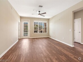 Building Photo - 11711 Pasetto Ln