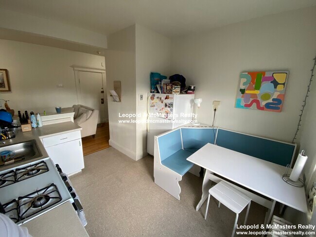 Foto del edificio - 1789 Beacon St