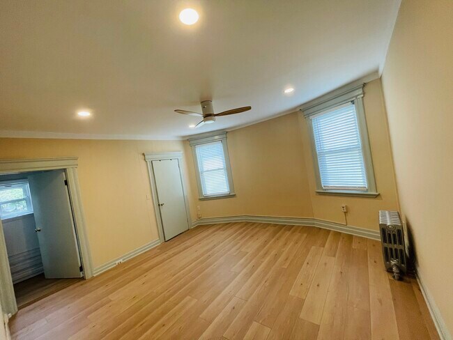 Foto del edificio - 107 Glen Ridge Ave