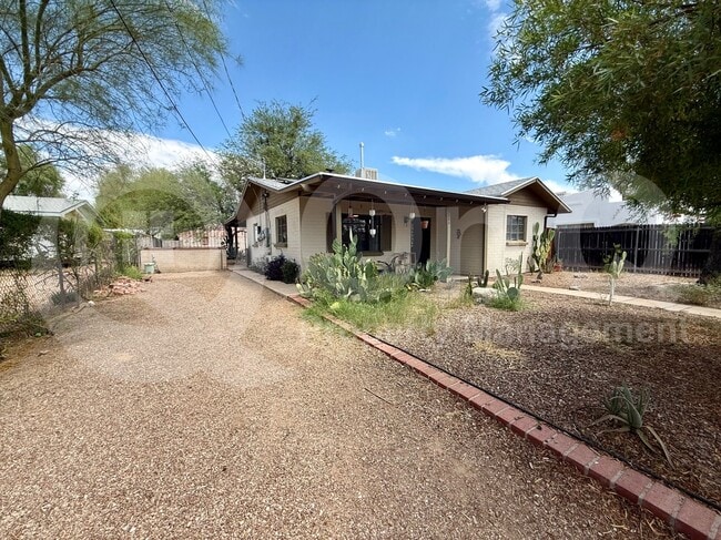 Building Photo - 3320 N Cardi Blvd