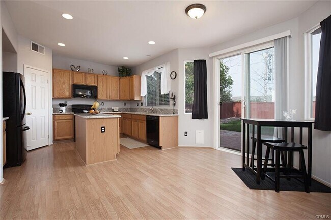 Foto del edificio - 30156 Destiny Dr